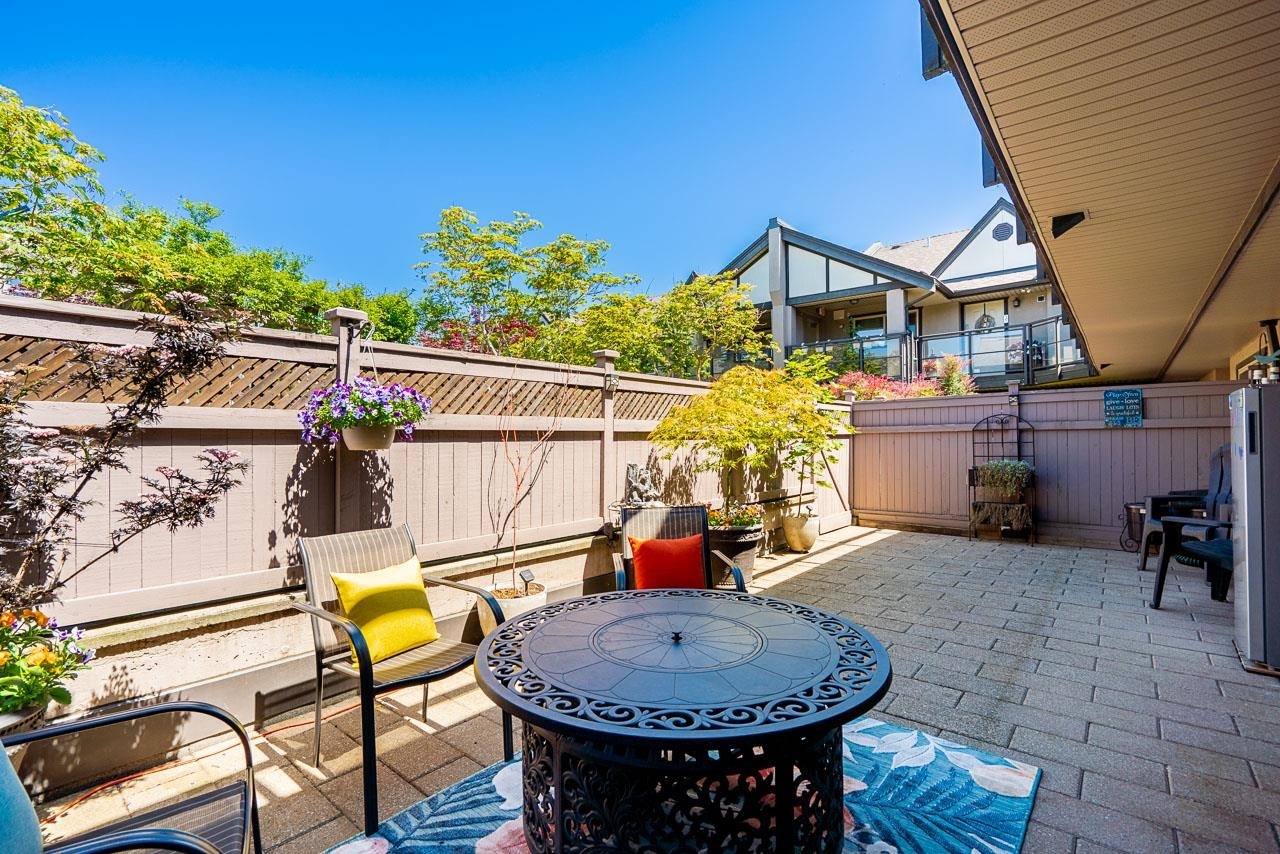 Property Photo: 4811 53 Street A205 BC V4K 2Z3