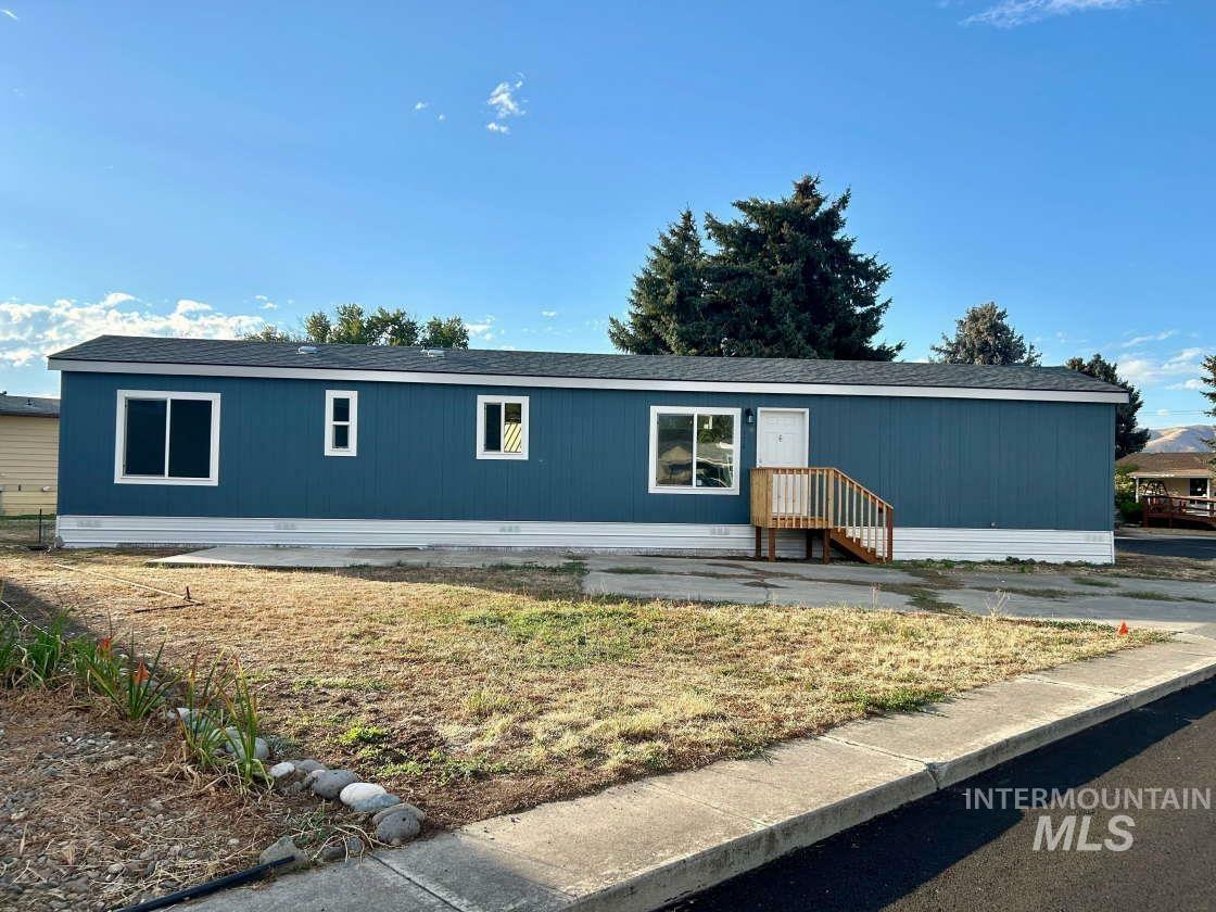 Property Photo: 2015 6th Ave 112 WA 99403