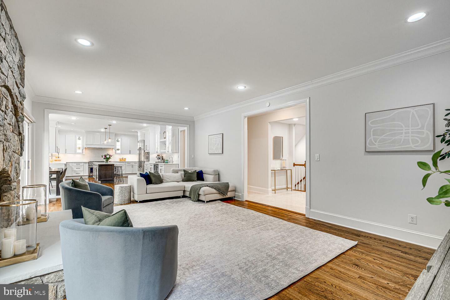 Property Photo: 9118 Bells Mill Road MD 20854