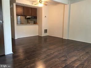 Property Photo:  8430 Lazy Creek Court  VA 22153 