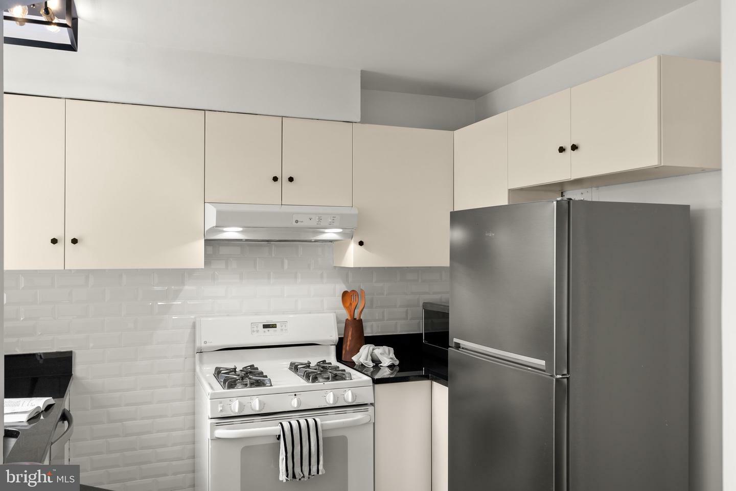 Property Photo:  2500 Q Street NW 435  DC 20007 