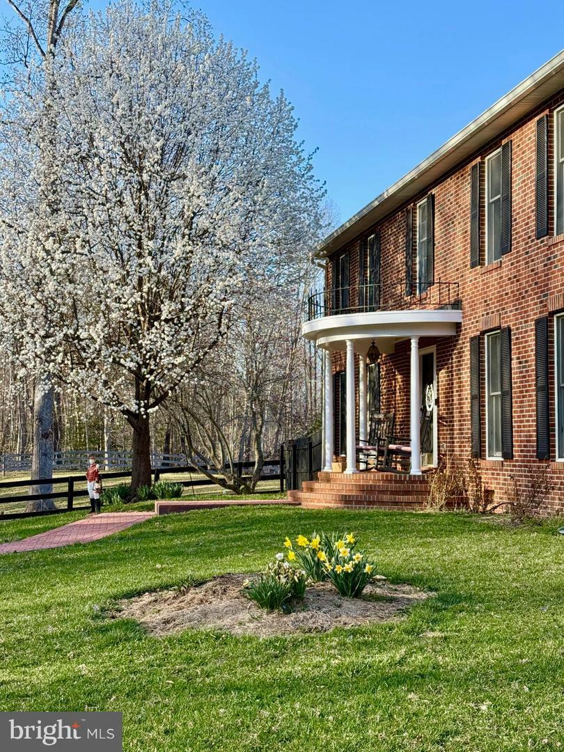Property Photo: 1000 Queen Anne Drive VA 22406