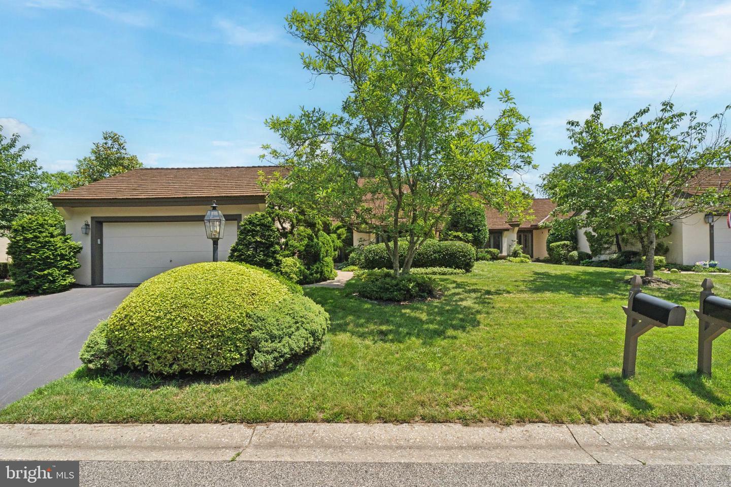 Property Photo: 7 Equestrian Lane PA 19422