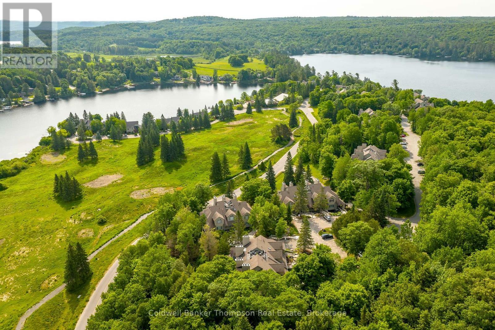 Photo de la propriété:  3931 Grandview Forest Hill Drive  ON P1H 2N5 