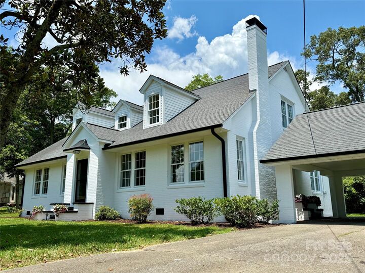 Property Photo: 309 E Main Street NC 28089