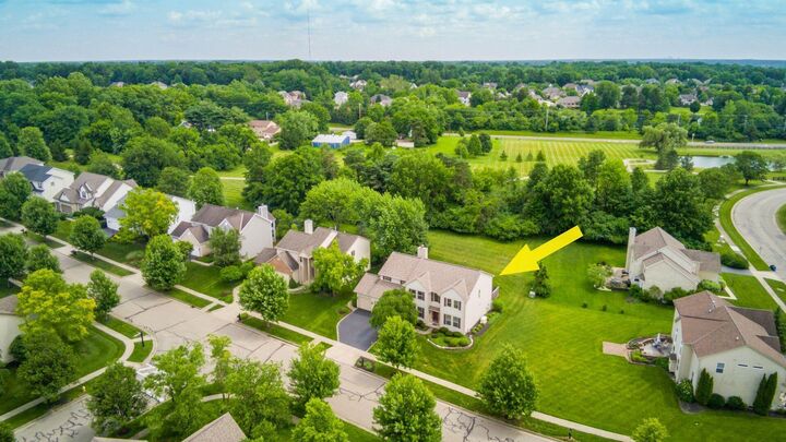 Property Photo:  5630 Dorshire Drive  OH 43021 