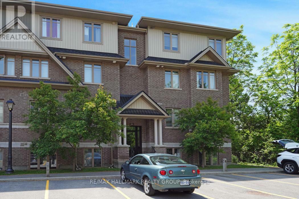 34 Tadley Private D  Ottawa ON K2J 2T3 photo