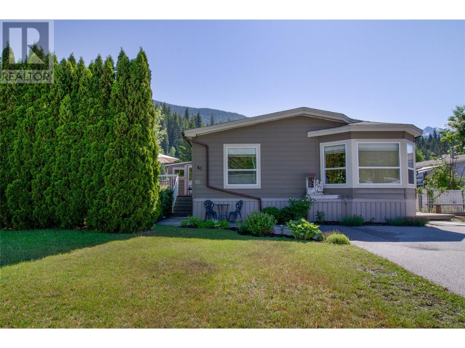 Property Photo: 241 Highway 23 Highway North 40 BC V0E 2S0