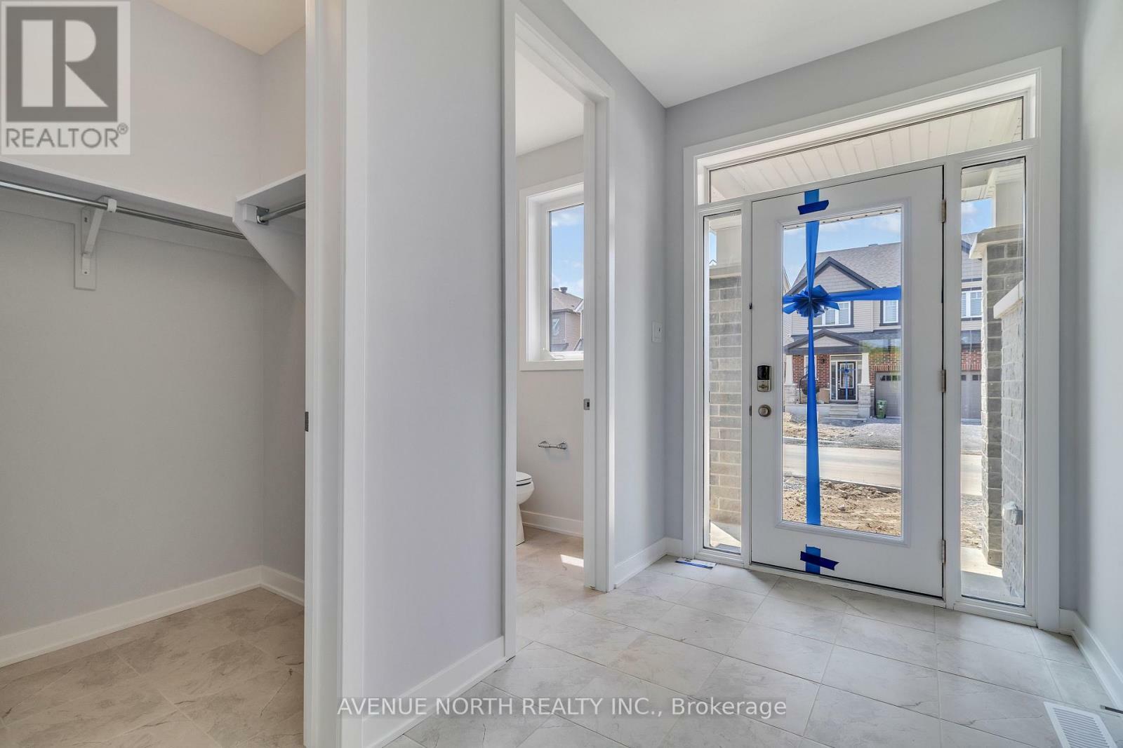 Property Photo: 852 Pearly Everlasting Crescent ON K0A 2Z0