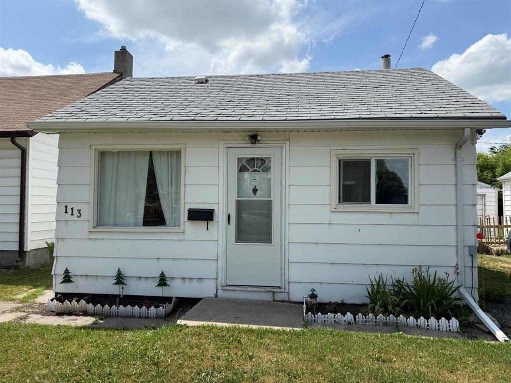 113 8th Street Northeast  Portage La Prairie MB R1N 1C6 photo