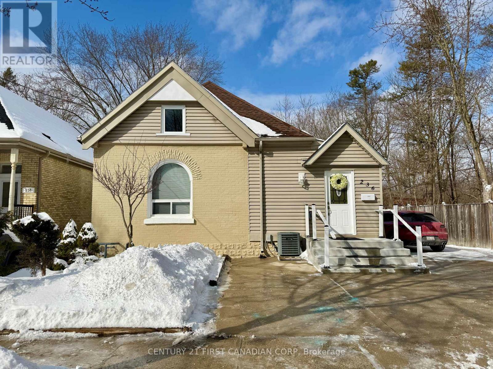 Property Photo:  236 Raymond Avenue  ON N6A 2N1 