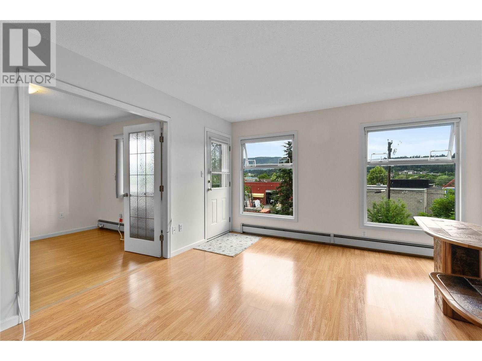 Property Photo: 851 5 Avenue Southwest 304 BC V1E 1K2