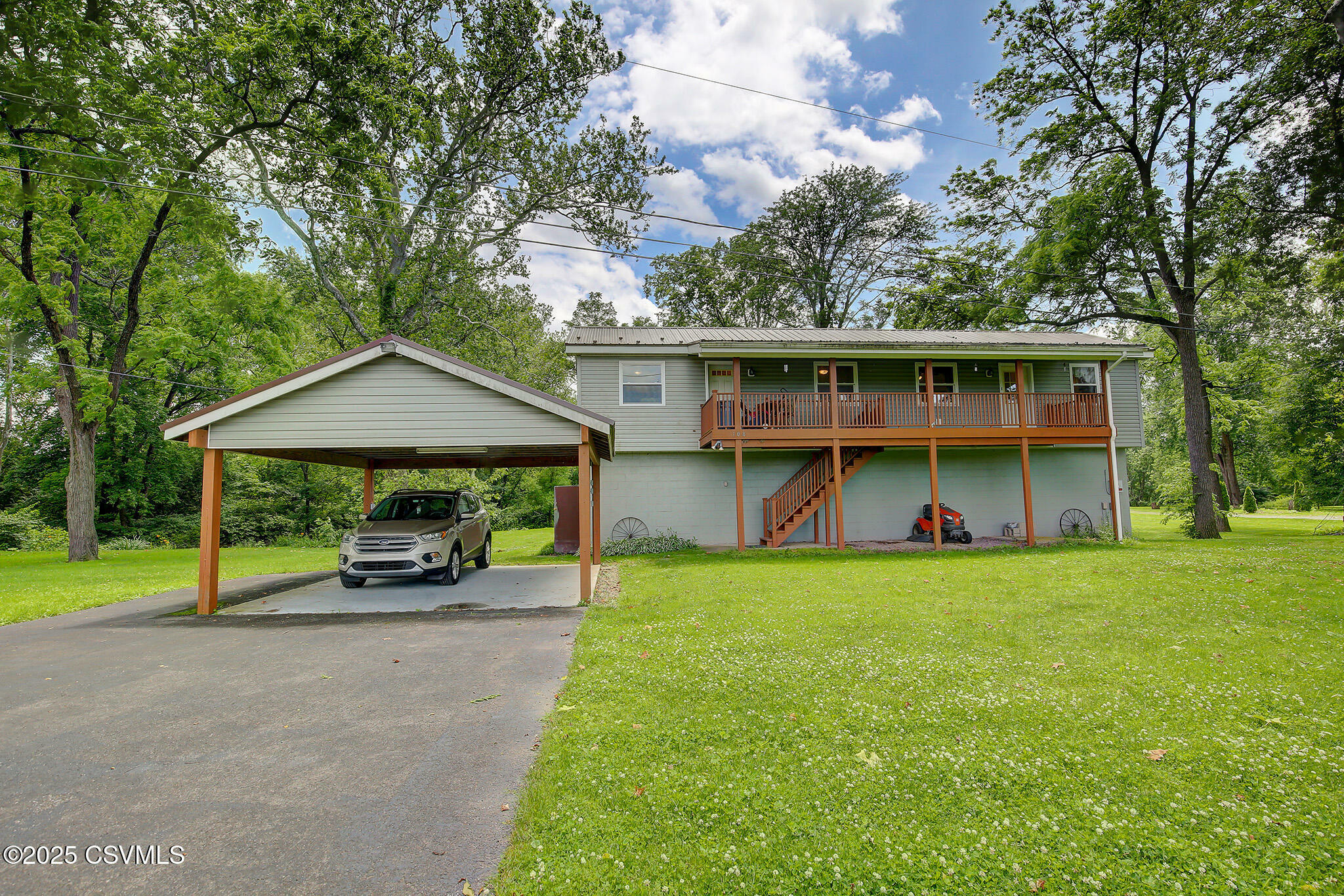 108 Creek Road  Selinsgrove PA 17870 photo