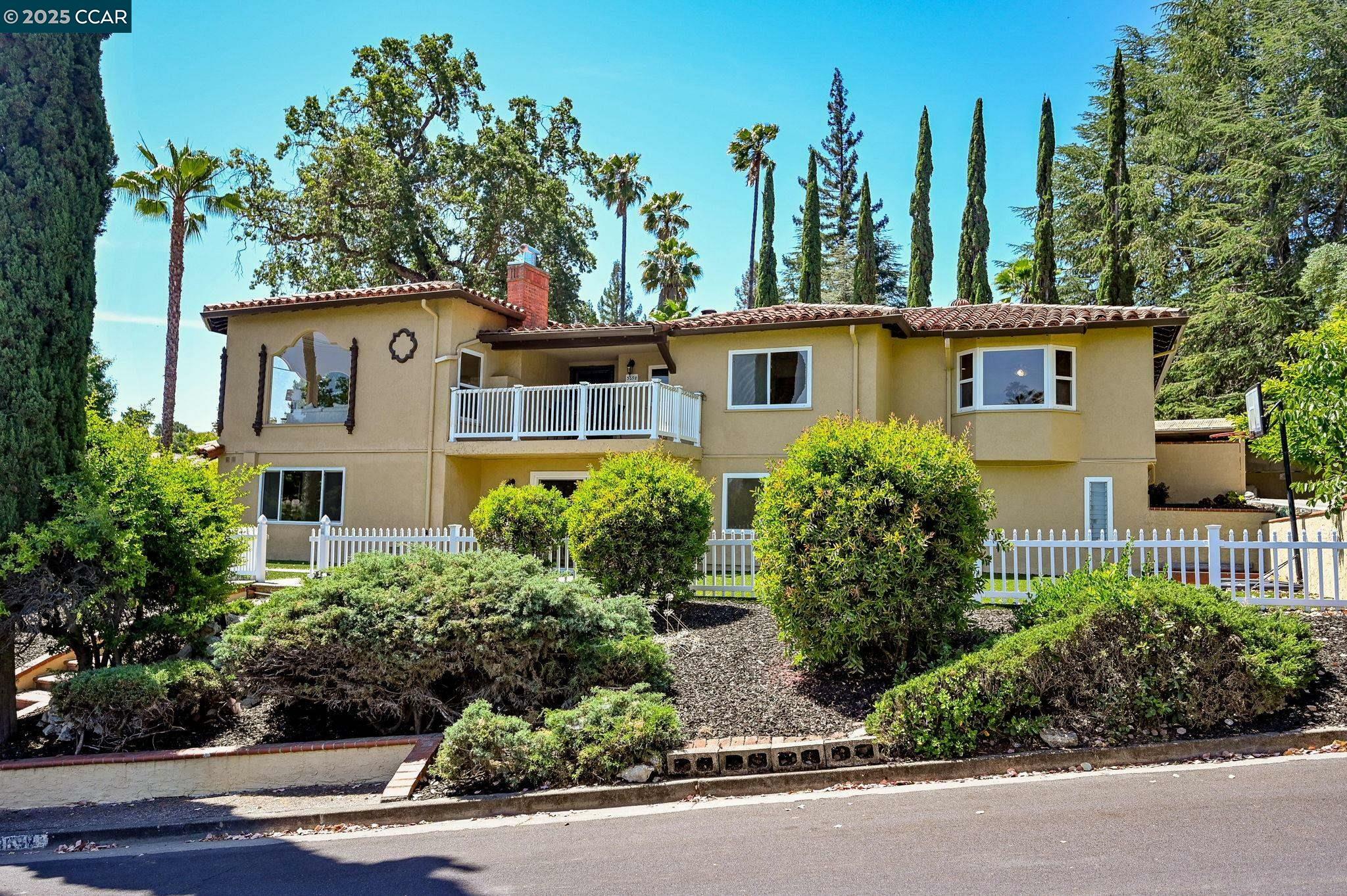 Property Photo: 3698 De Rosa Ct CA 94518