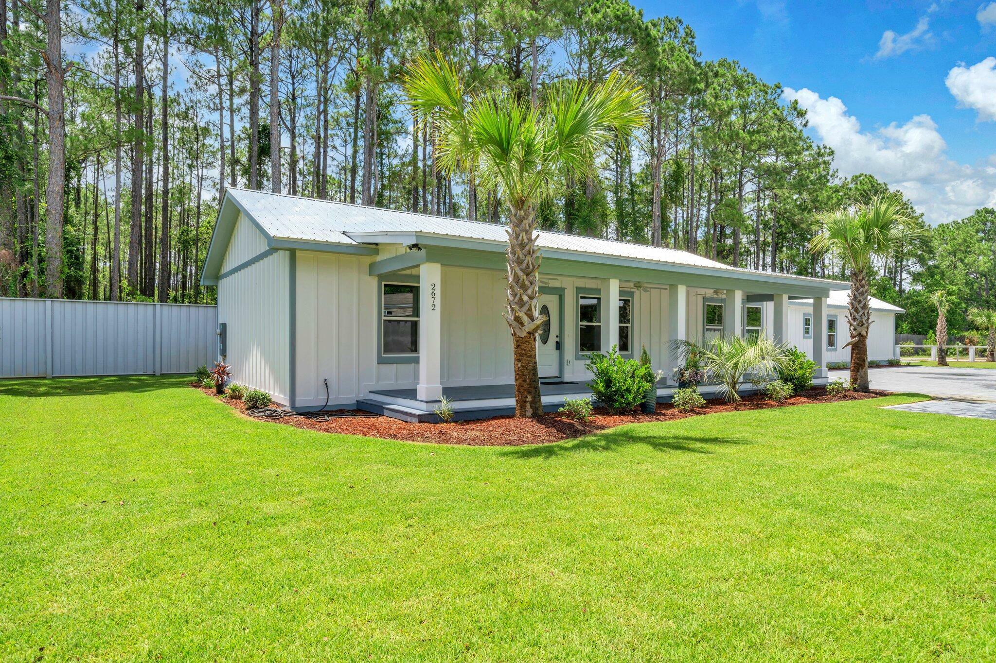 Property Photo: 2672 Chat Holley Road FL 32459