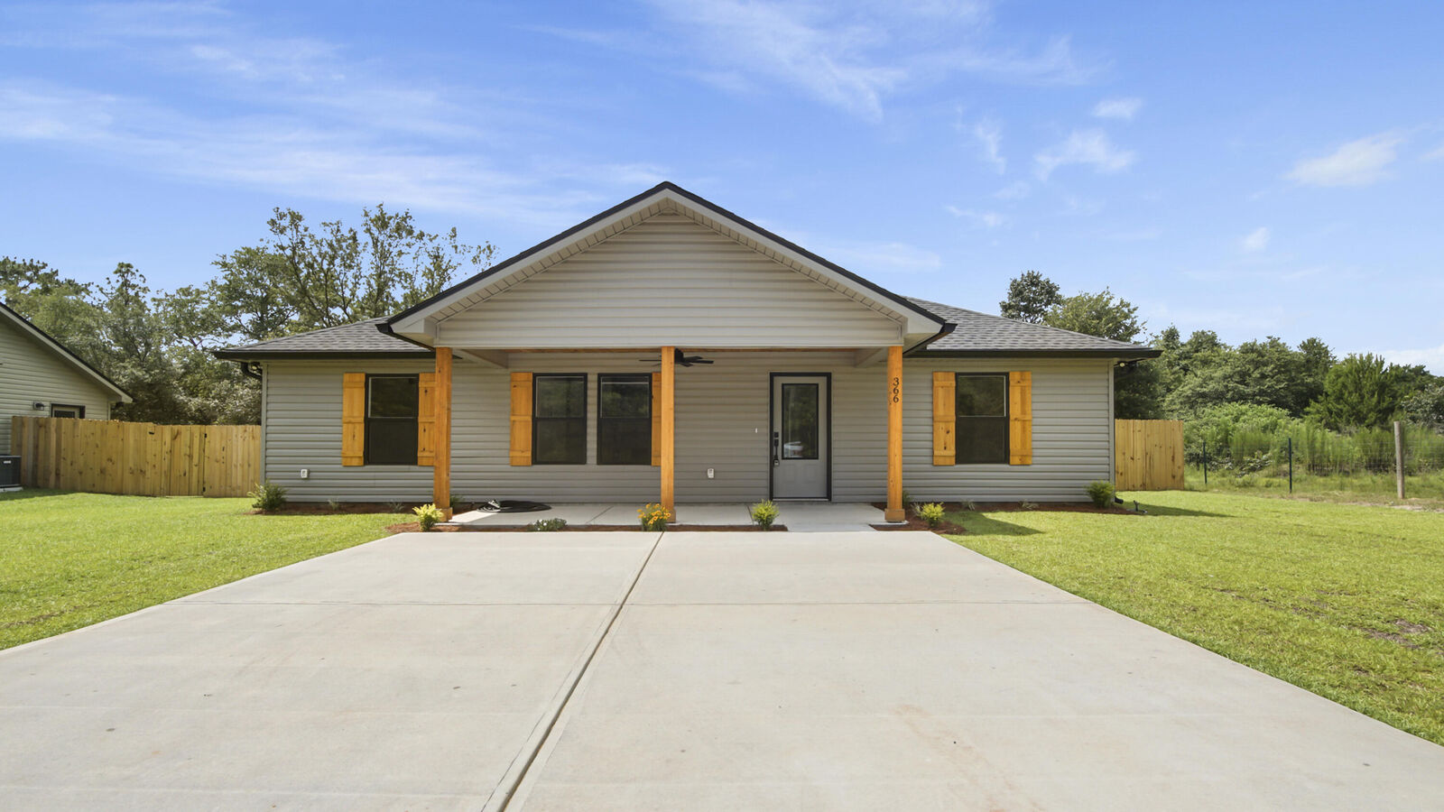 Property Photo:  366 Shorey Drive  FL 32433 