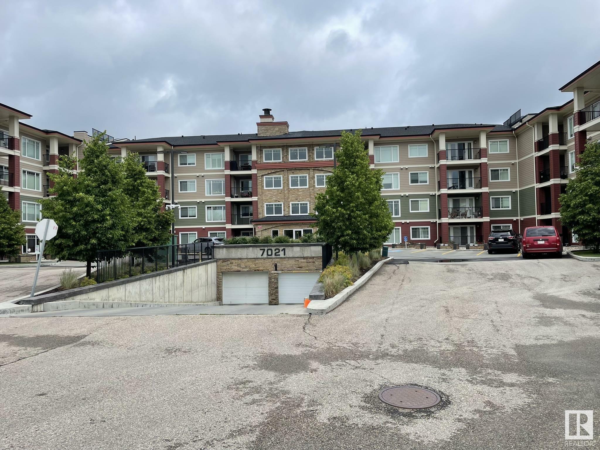 Property Photo: 7021 South Terwillegar Drive NW 207 AB T6R 0W5