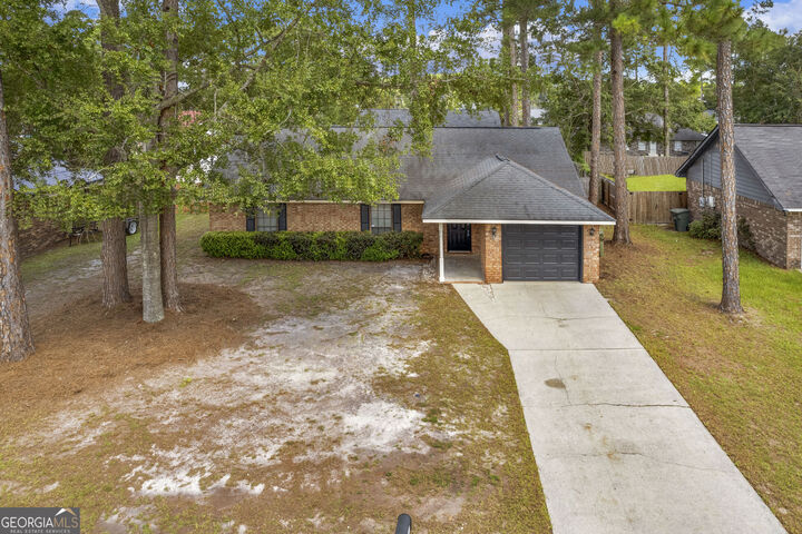 Property Photo:  702 Friar Tuck Lane  GA 31313 