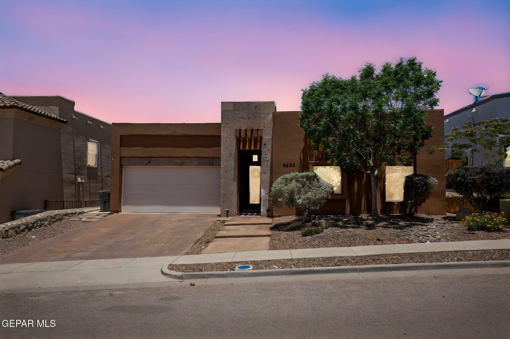 6585 Hermoso Del Sol Drive  El Paso TX 79911 photo