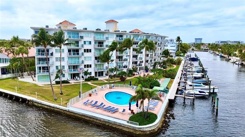 Property Photo:  140 NE 28th Ave 607  FL 33062 