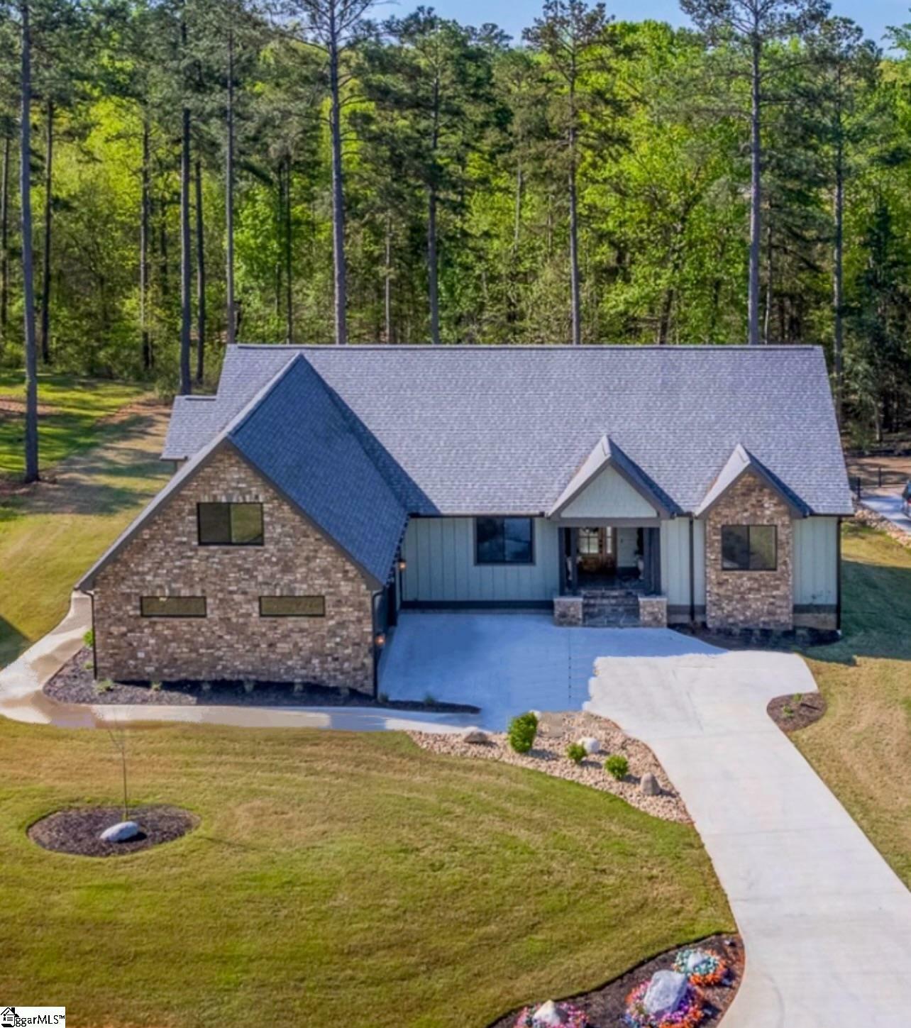 Property Photo:  804 Little Bay Lane  SC 29672 