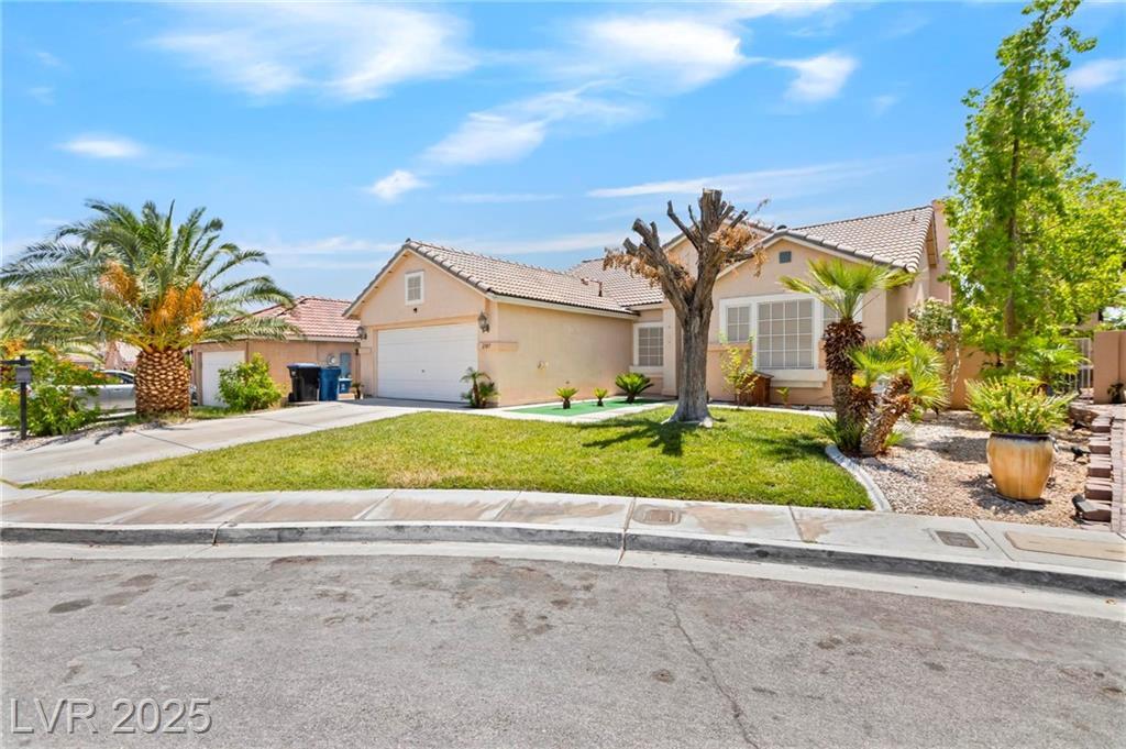 Property Photo: 2707 Wild Breeze Court NV 89031