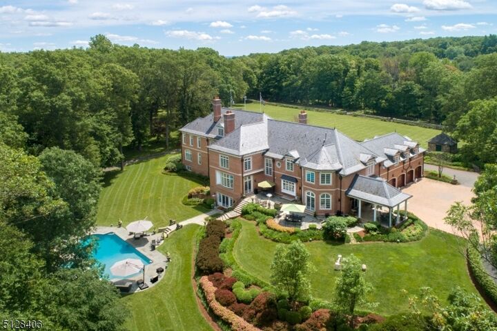 141 Mountaintop Rd  Bernardsville Boro NJ 07924 photo