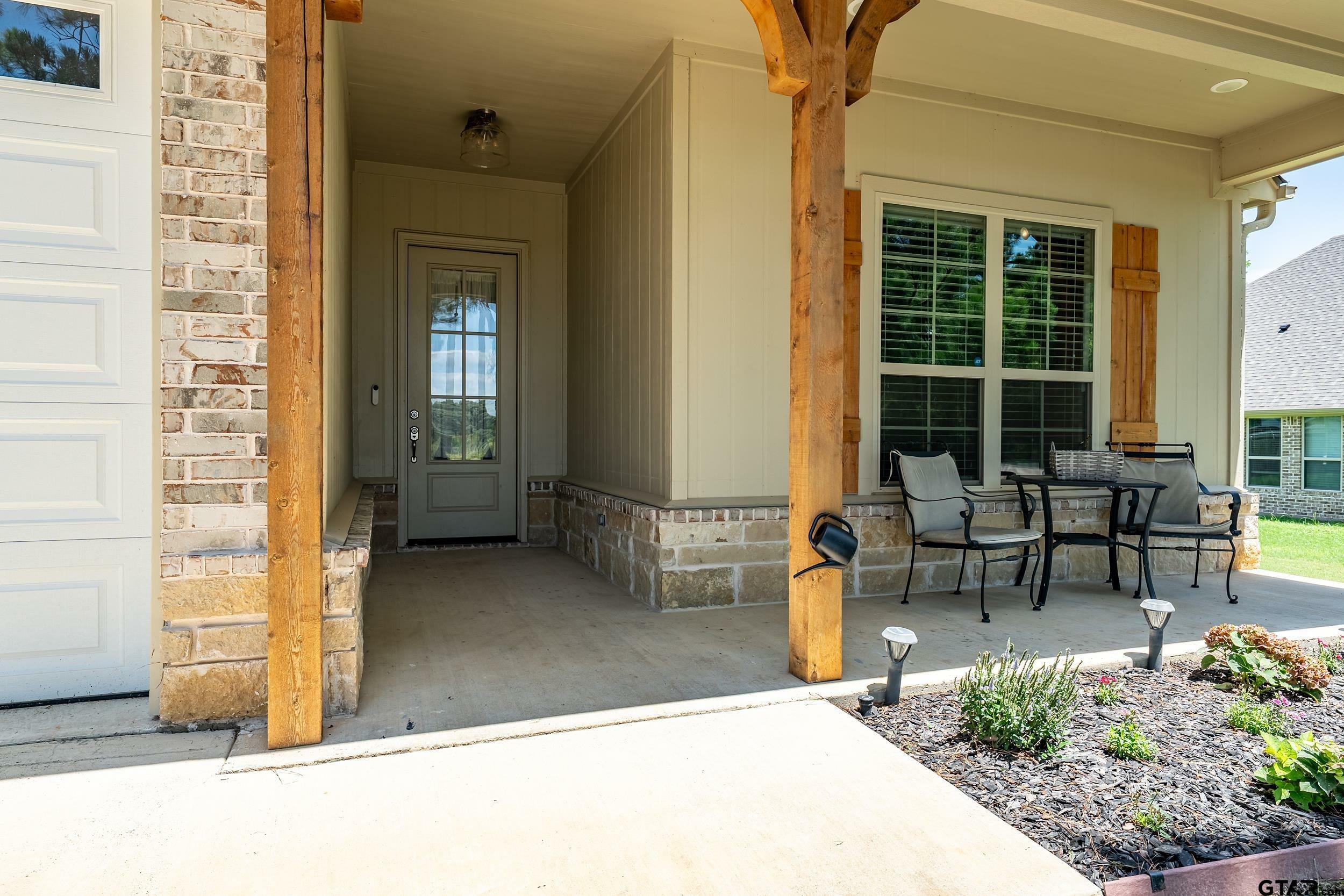 Property Photo:  14376 Cr 433  TX 75706 
