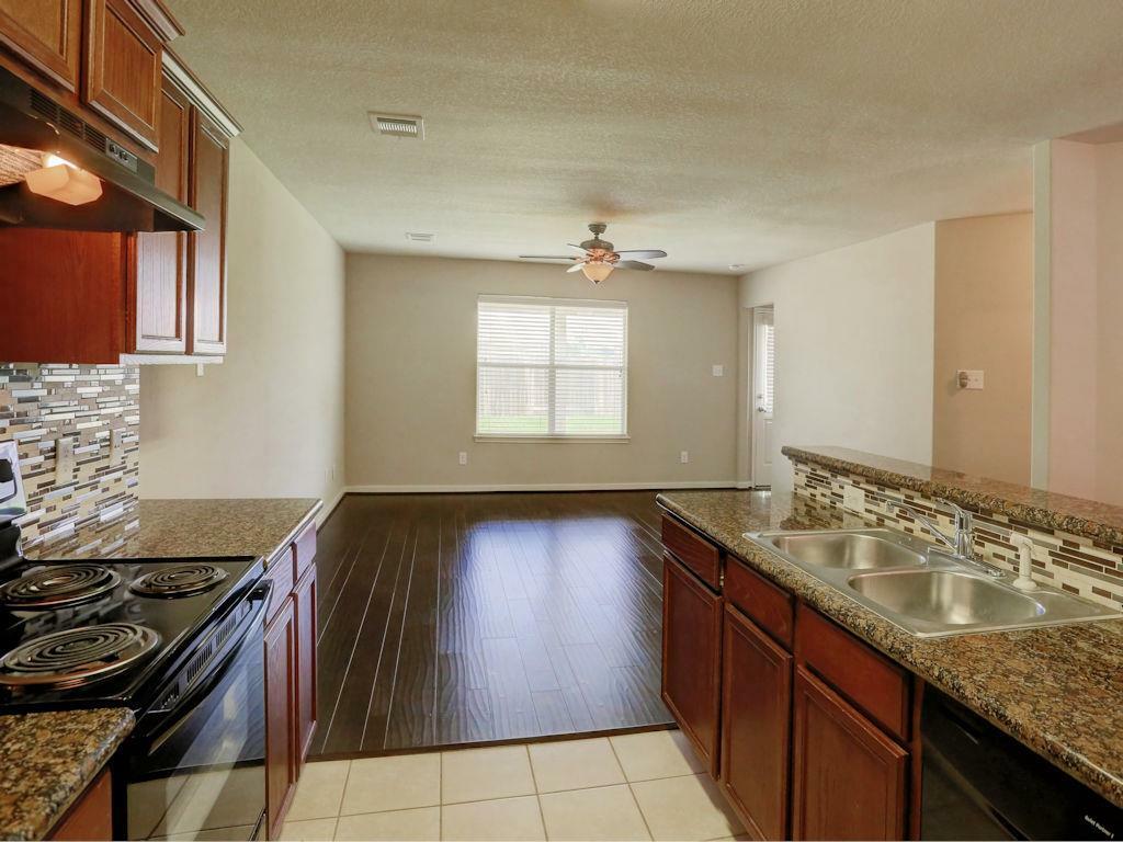 Property Photo: 28925 San Bernard River Loop TX 77386