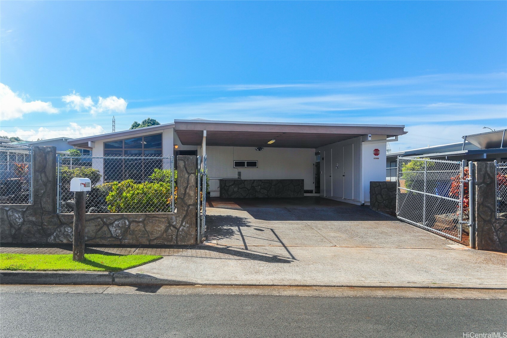 Property Photo:  1631 Hoohulu Street  HI 96782 