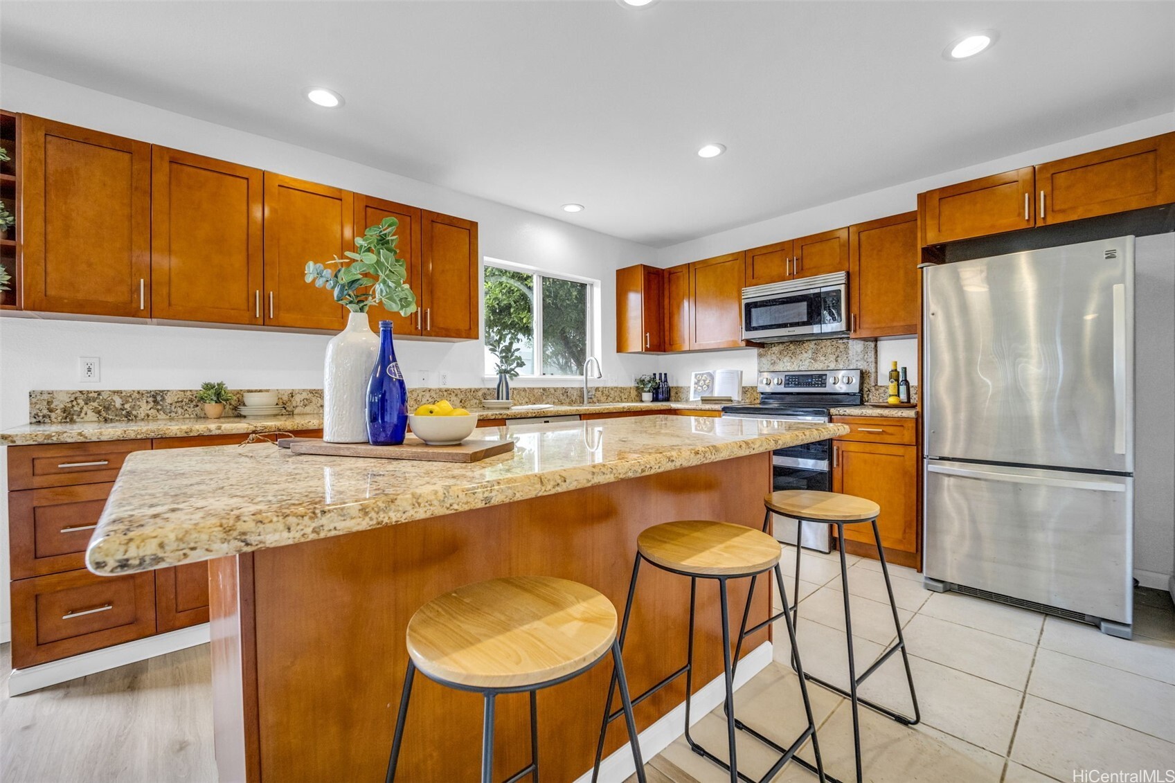 94-1023 Maiau Street 172  Waipahu HI 96797 photo
