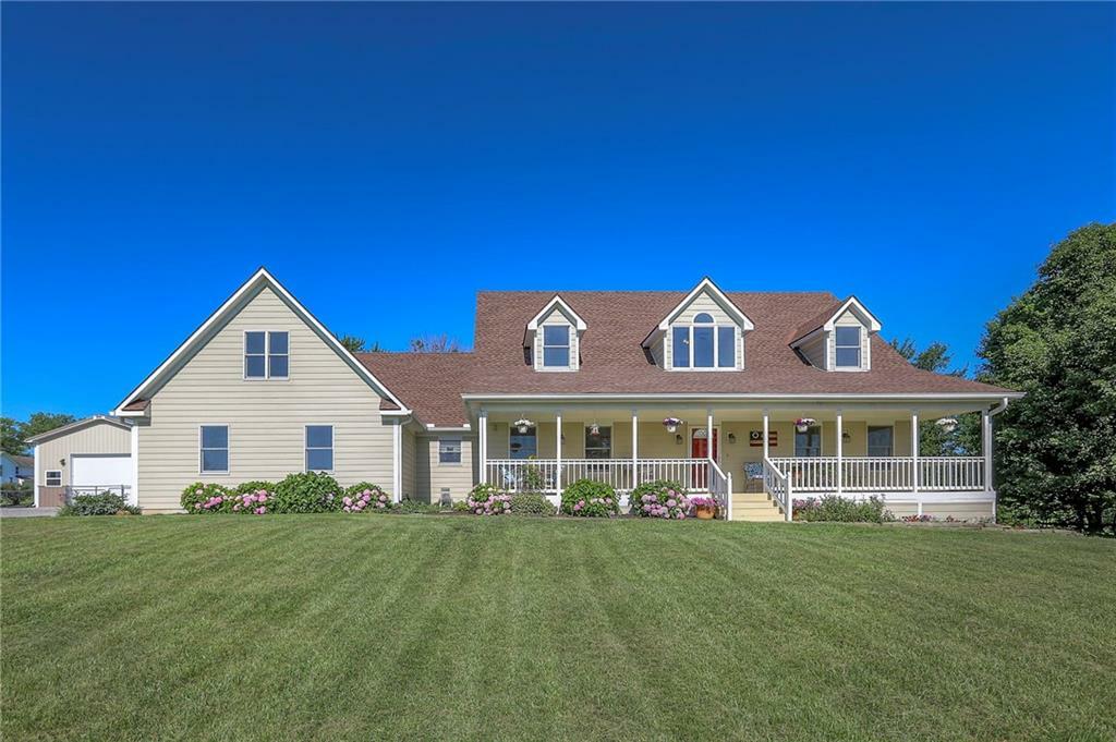 Property Photo:  14043 170 Street  KS 66012 