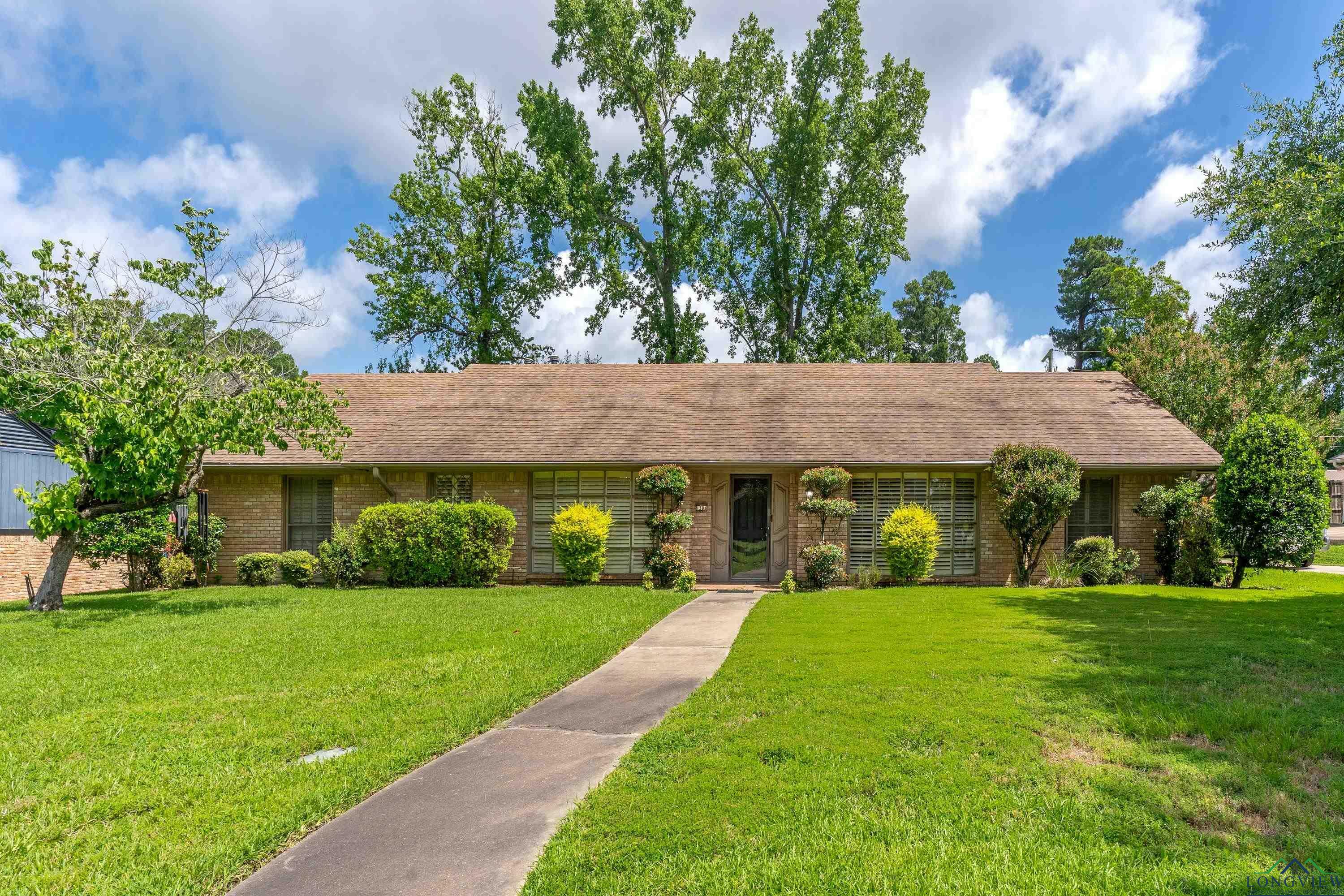 1303 Le Duke Blvd.  Longview TX 75601 photo