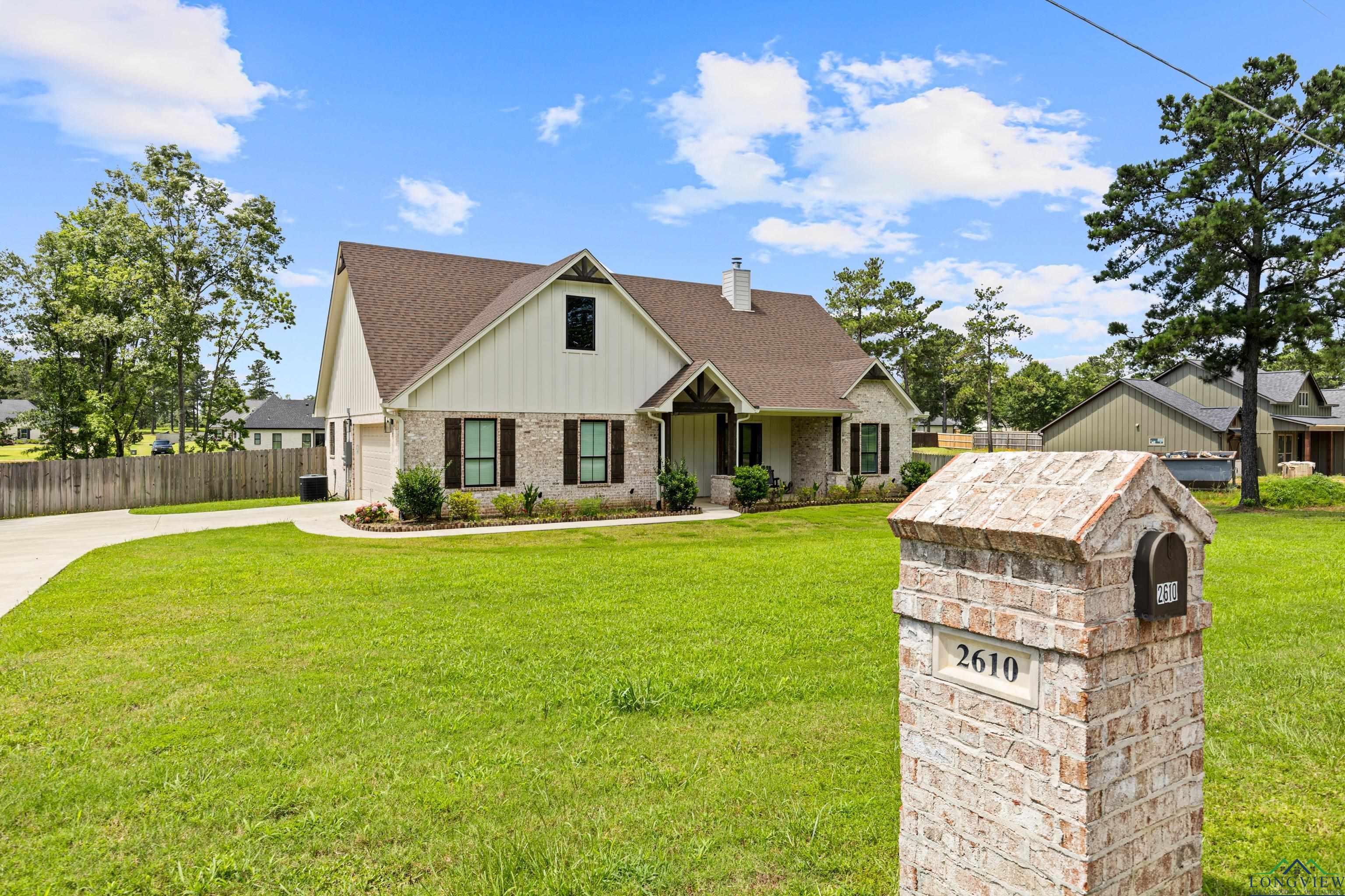 Property Photo: 2610 Kings Rd TX 75672