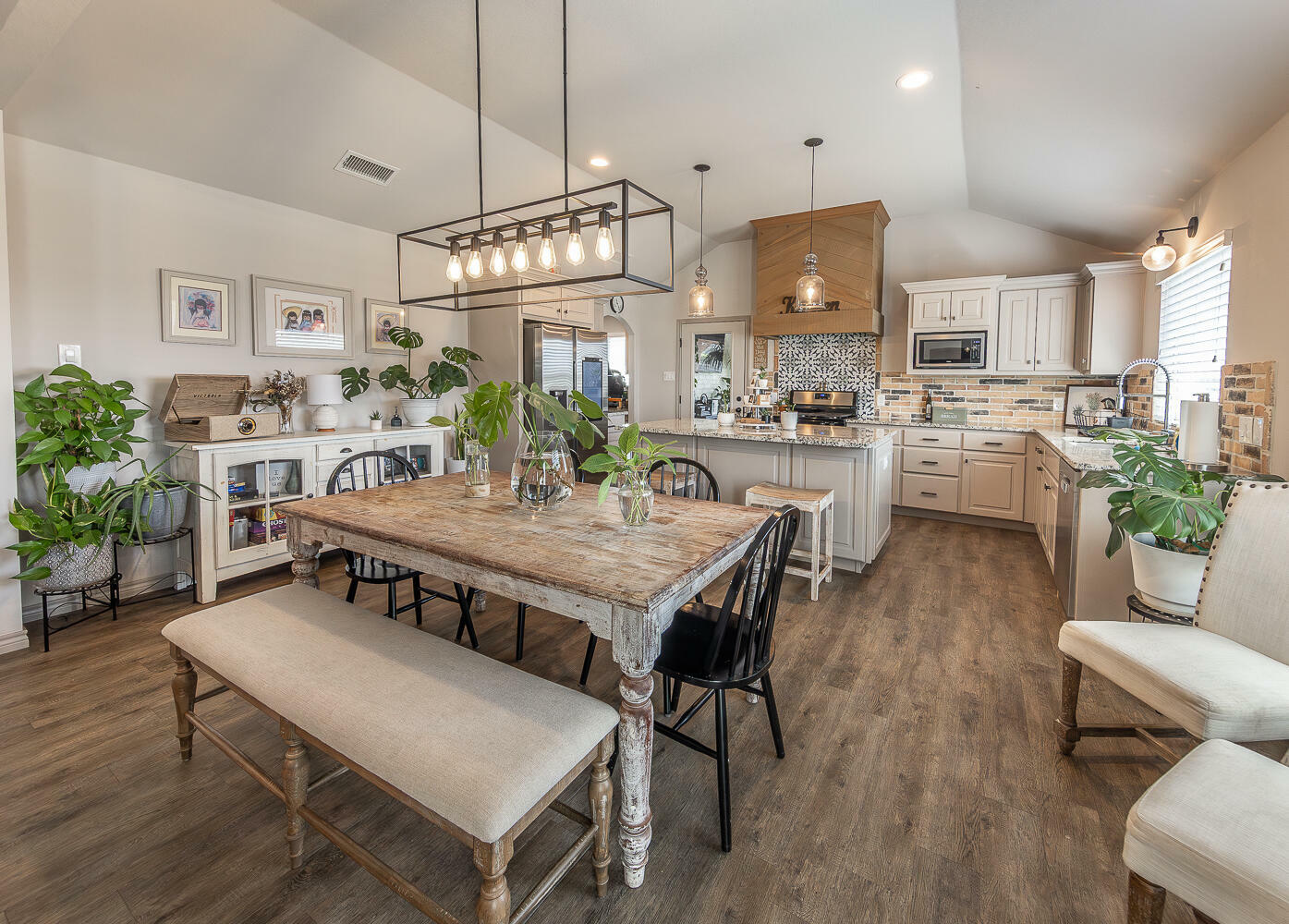 Property Photo: 10323 Avenue X TX 79423