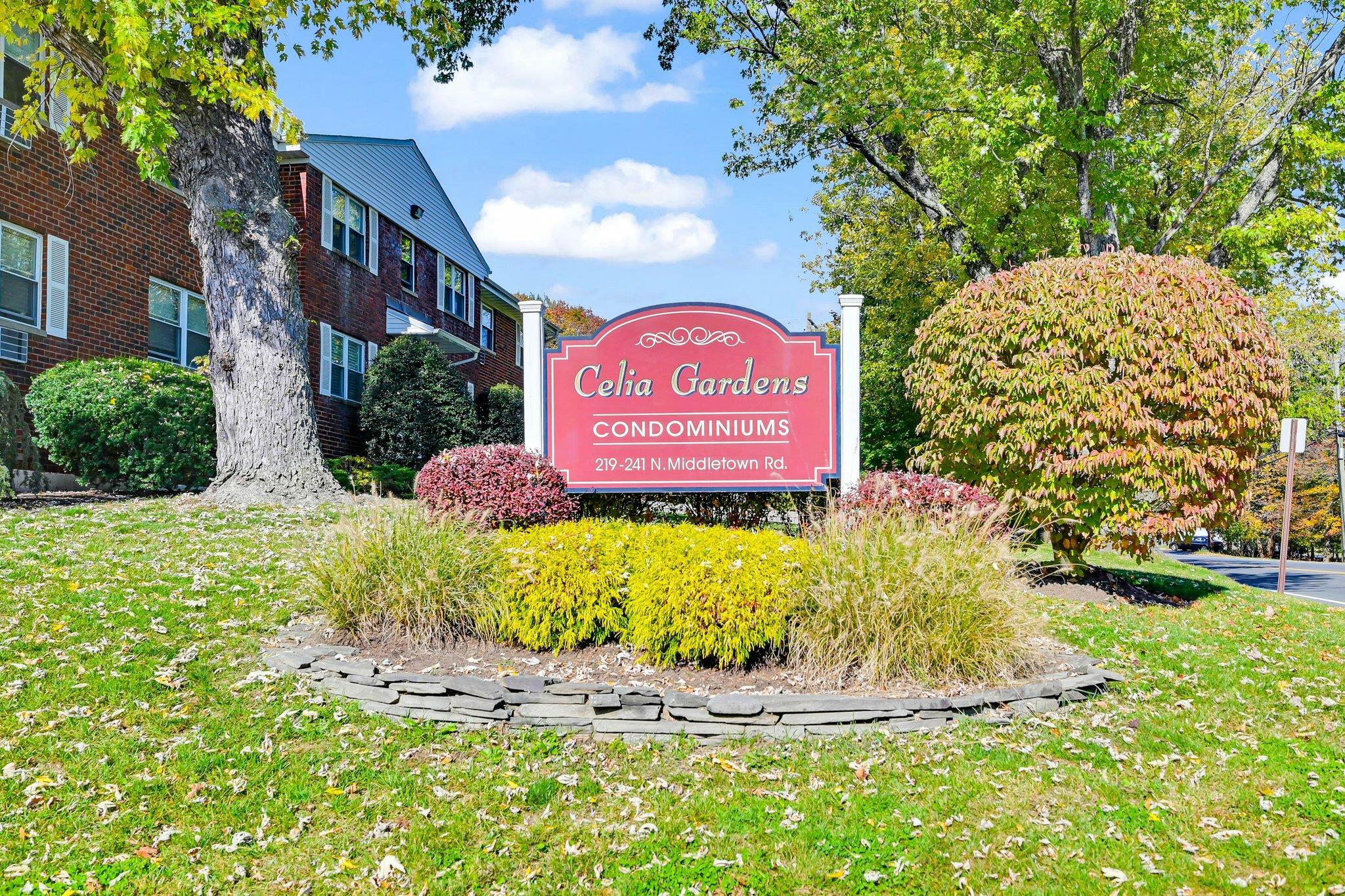 237 N Middletown Road B  Pearl River NY 10965 photo