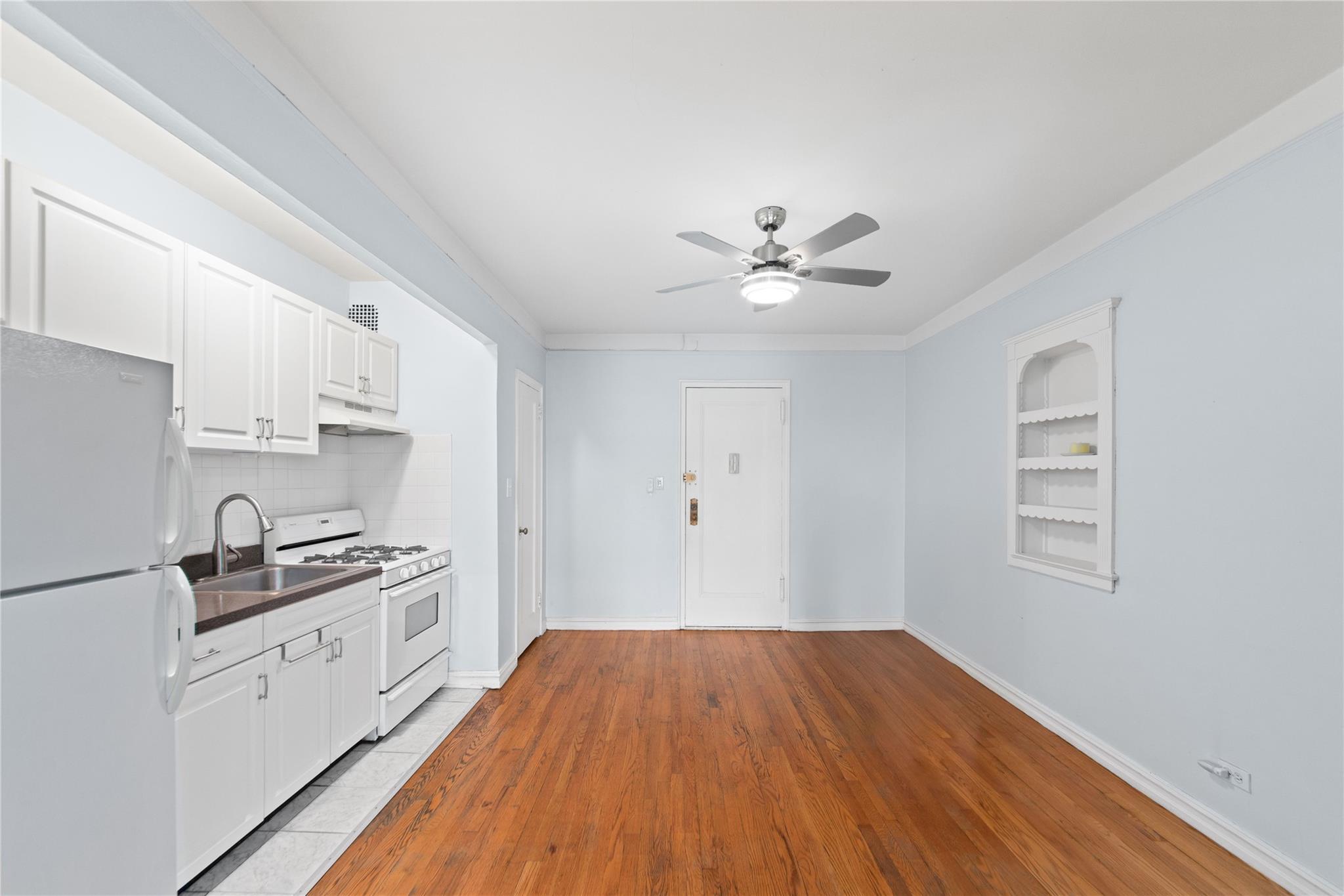 Property Photo: 9437 Shore Road E6 NY 11209