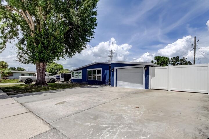 Property Photo:  4727 Town N Country Boulevard  FL 33615 