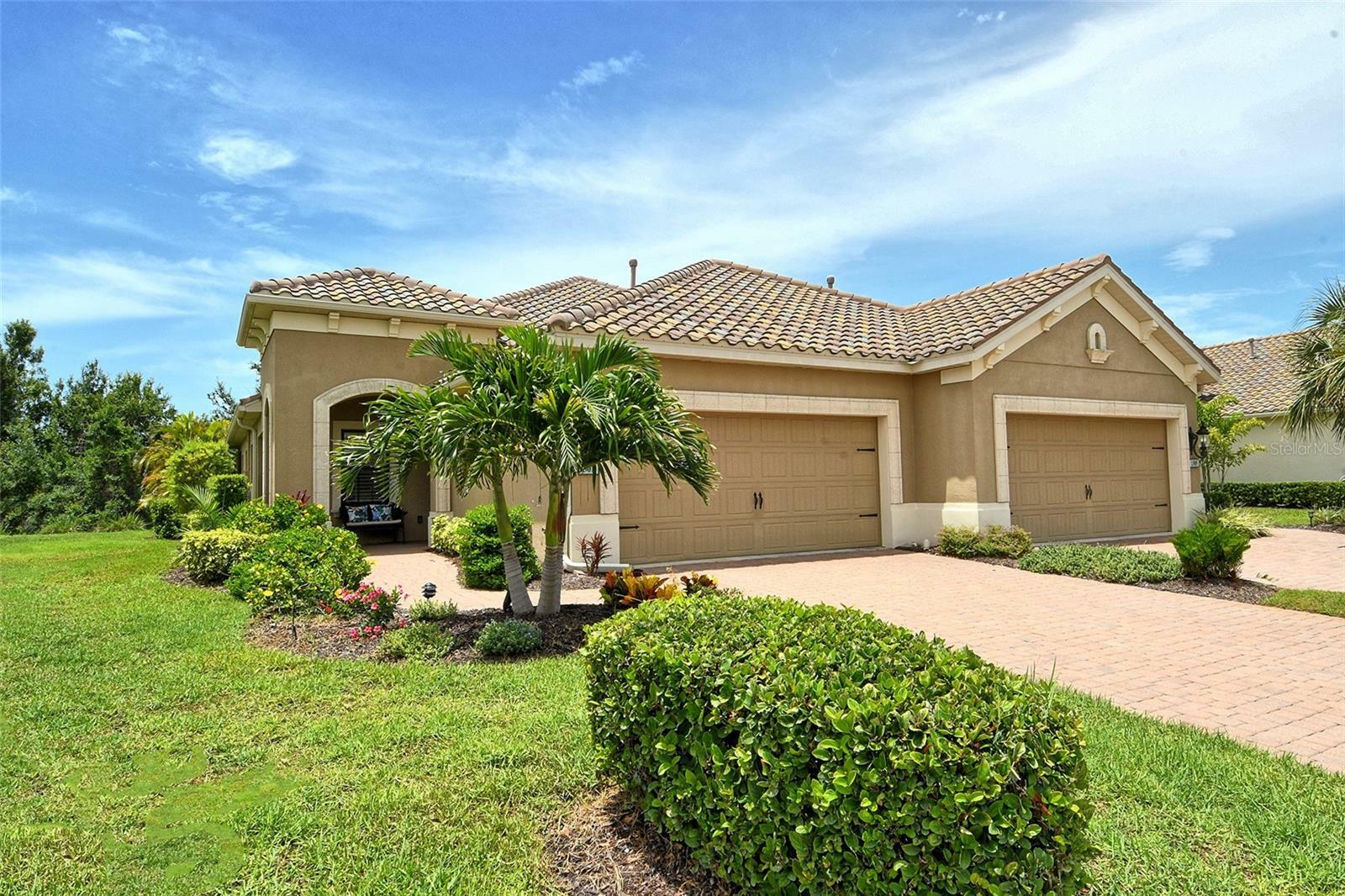 Property Photo: 1301 Backspin Drive FL 34223