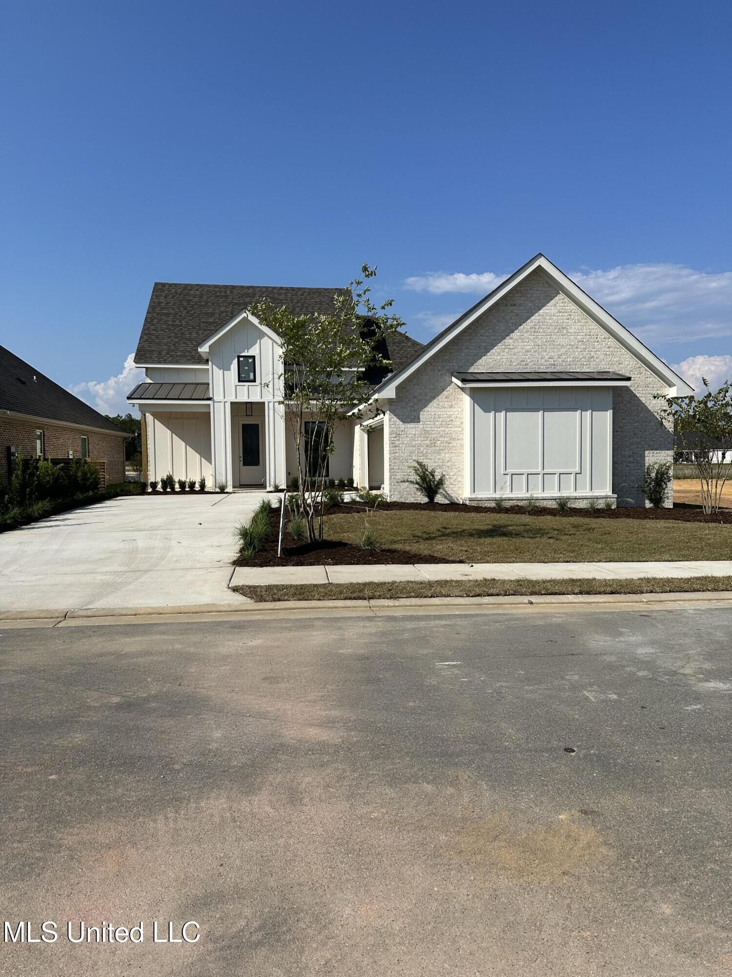 Property Photo:  10850 Lily Lane  MS 39503 