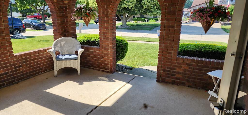 Property Photo: 15480 Sherwood Lane MI 48026 4704