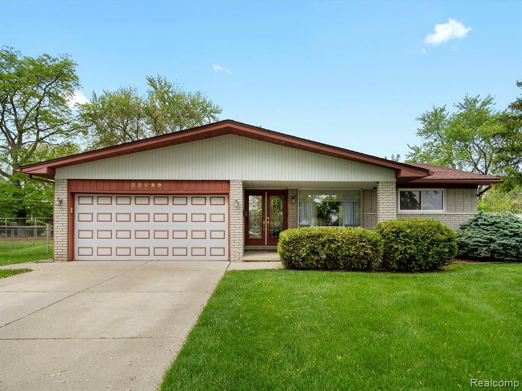 35689 Tina Drive  Sterling Heights MI 48310 5030 photo