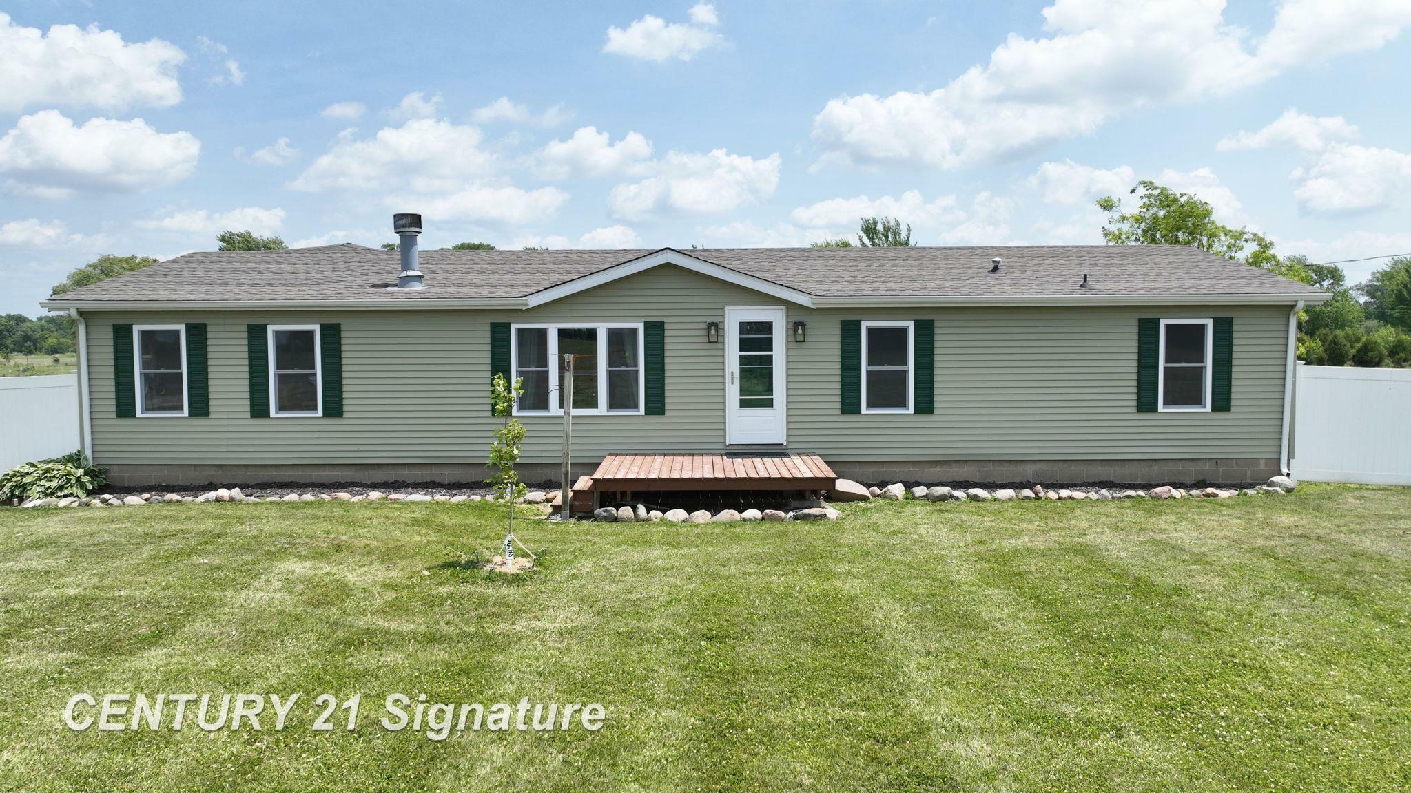 Property Photo: 2774 N Durand Road MI 48817