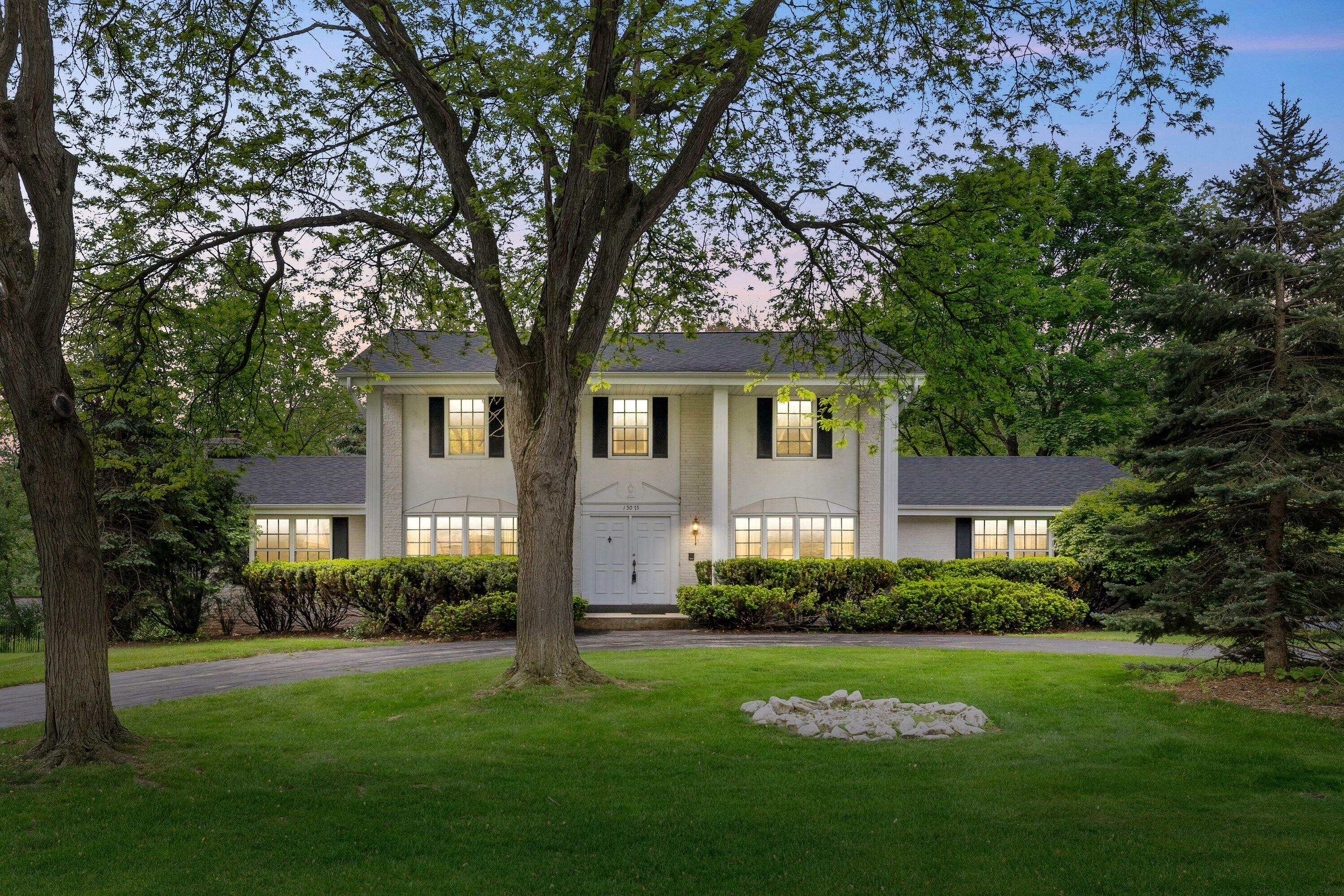 Property Photo:  15075 Kings Ridge Ct  WI 53005 