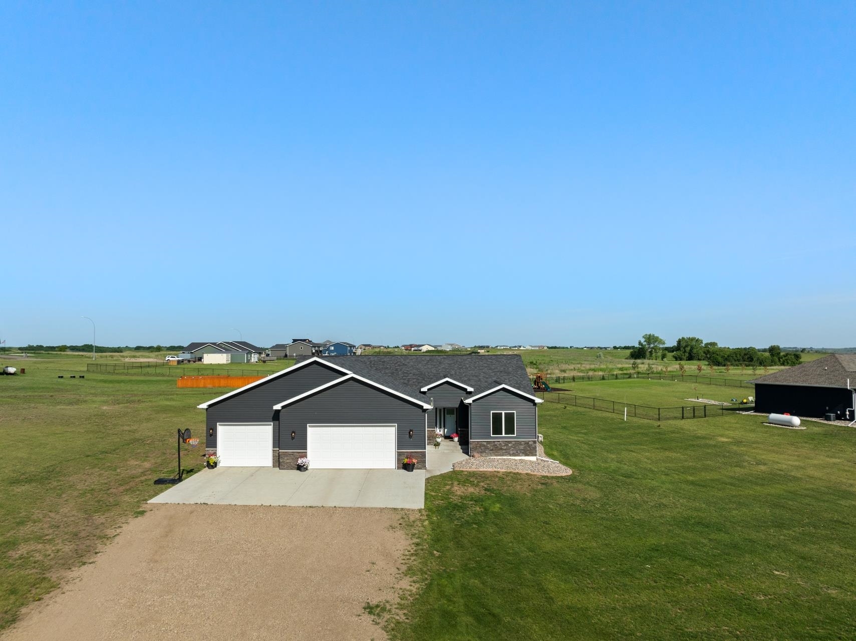 3921 Grayson Dr  Burlington ND 58722 photo