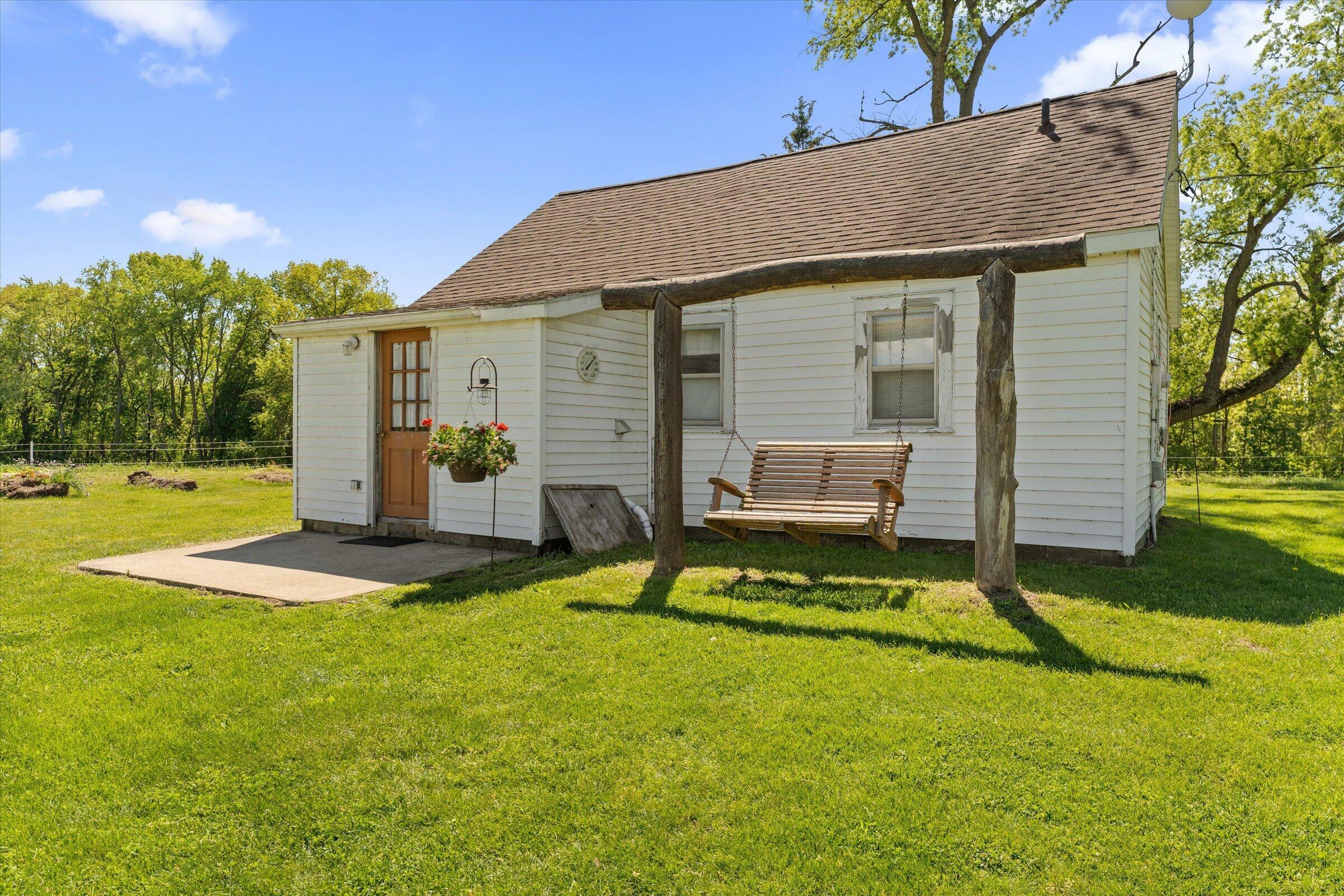 Property Photo:  1875 N US Hwy 31  MI 49120 