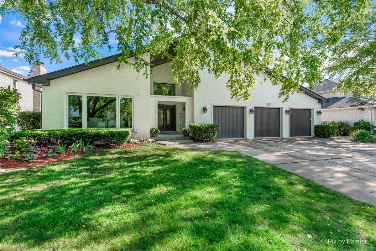 Property Photo: 3713 Vantage Lane IL 60026