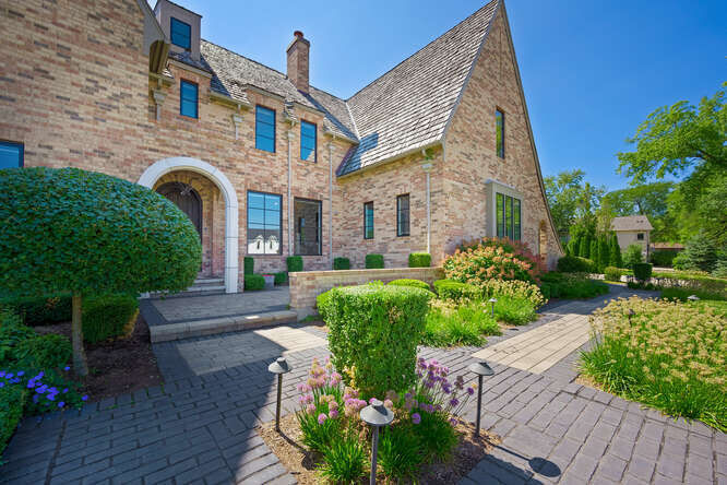 Property Photo:  31 Concord Drive  IL 60523 