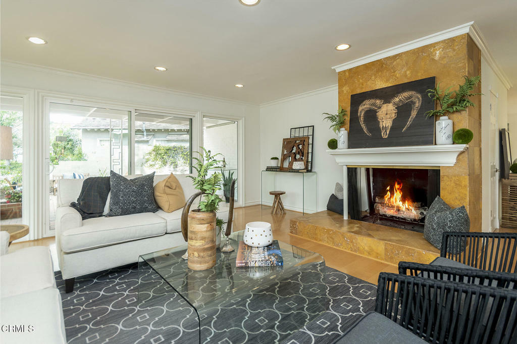 Property Photo: 5045 Redwillow Lane CA 91011