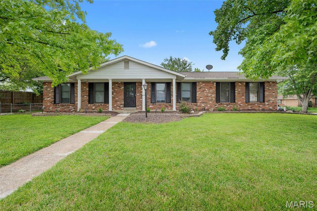 Property Photo: 2 Country Farm Boulevard MO 63376